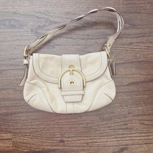 COACH - Small Cream Purse